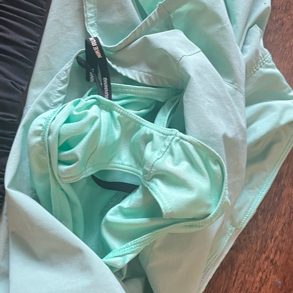 Nike shorts bundle! 2 Nike 2 high waist running size small medium black multi - Picture 3 of 5